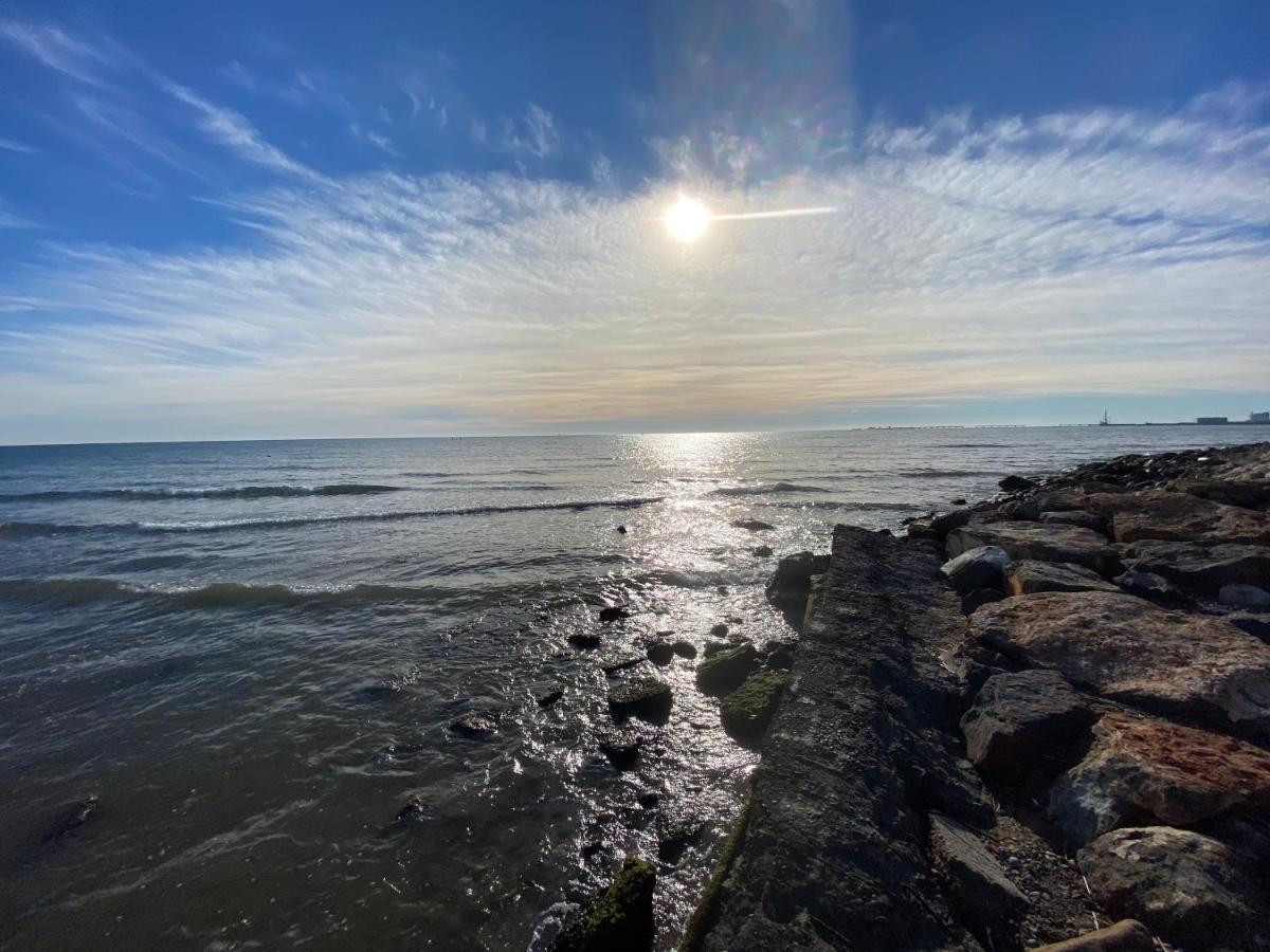Lowenva Beach Apartment Canet d'En Berenguer Buitenkant foto